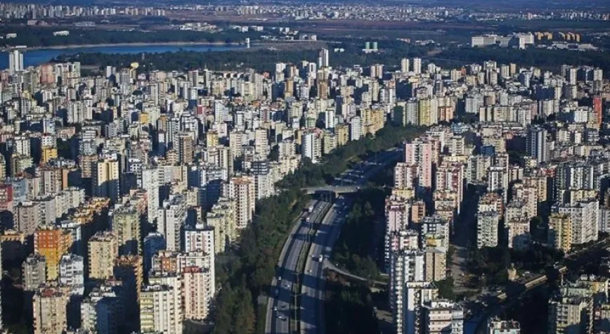 Ev sahibi evi satarsa kiracı evden çıkmak zorunda mı?